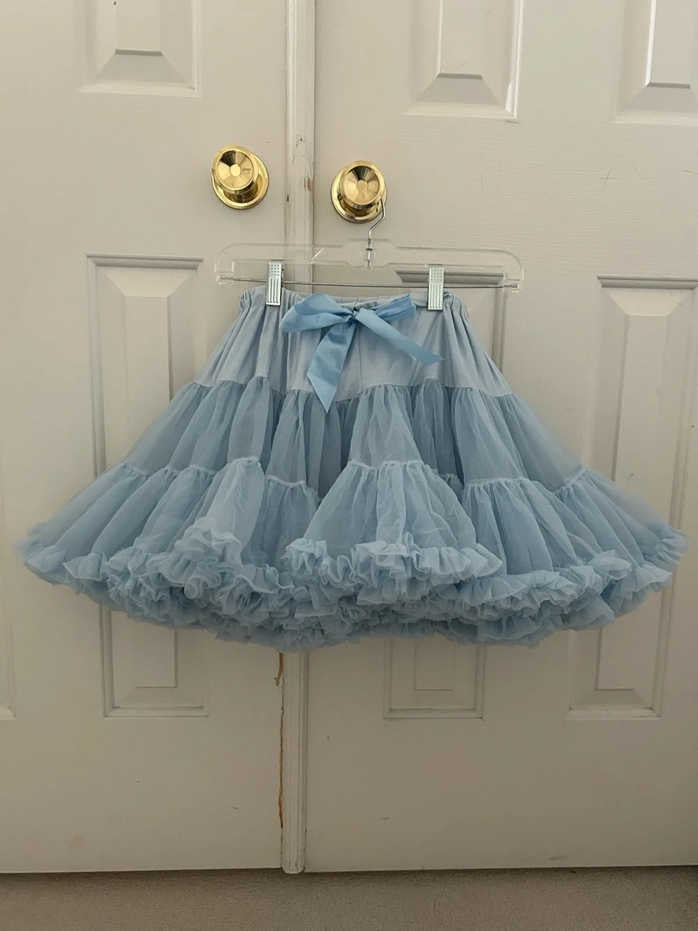 Angel’s Face tutu frozen blue sky size large 8-10 years pale blue pastel fluffy